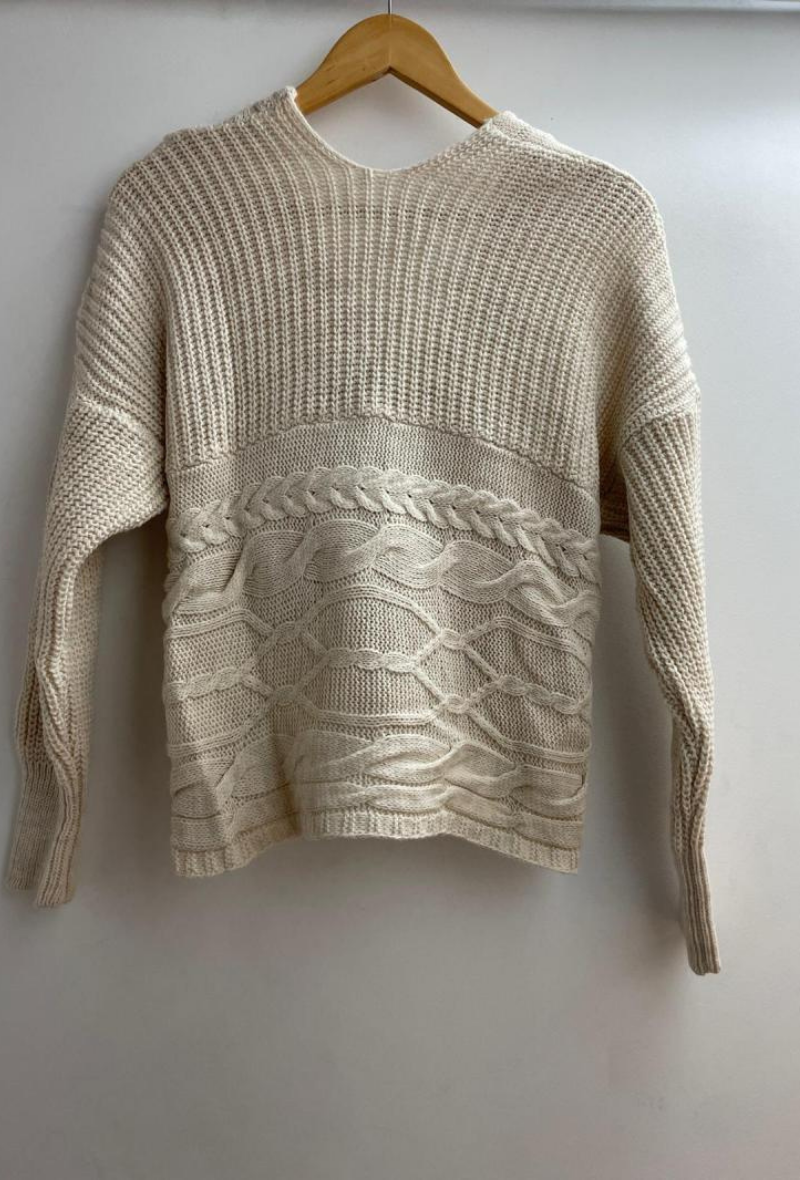 Pull cache-cœur en maille torsadée - Alyssa