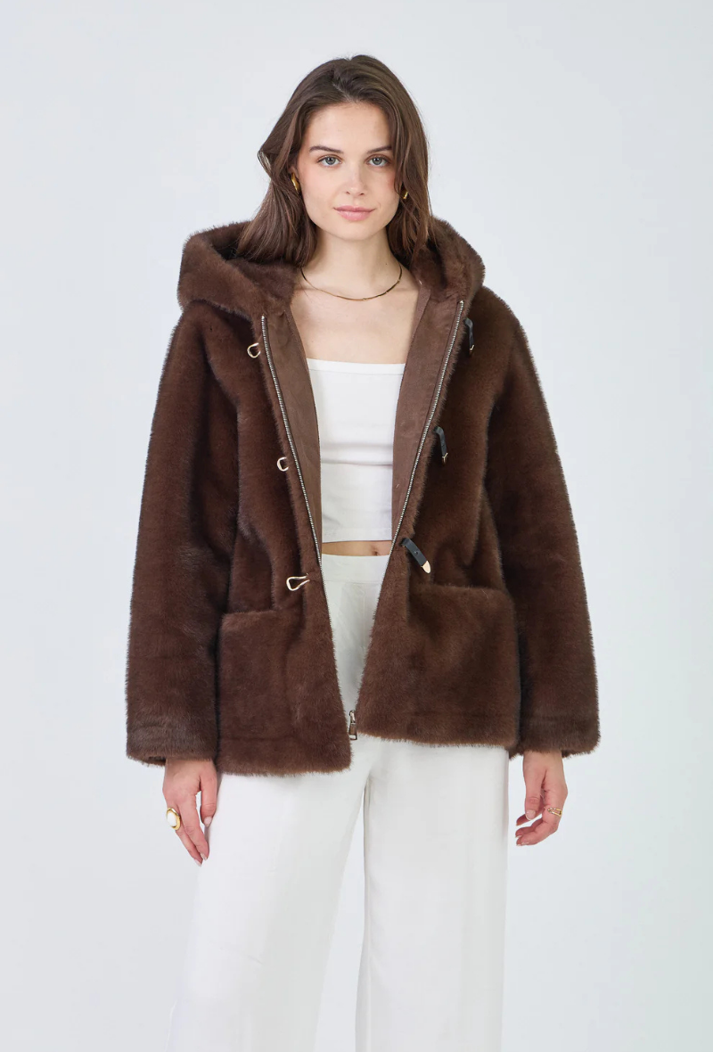 Veste à capuche en fausse fourrure disponible aussi en beige - Liora