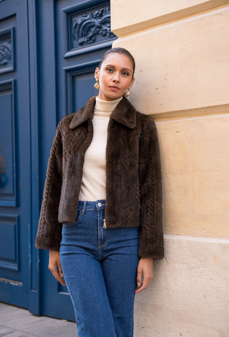 PRÉ-COMMANDE veste courte torsadée en fausse fourrure chocolat - Ésmé