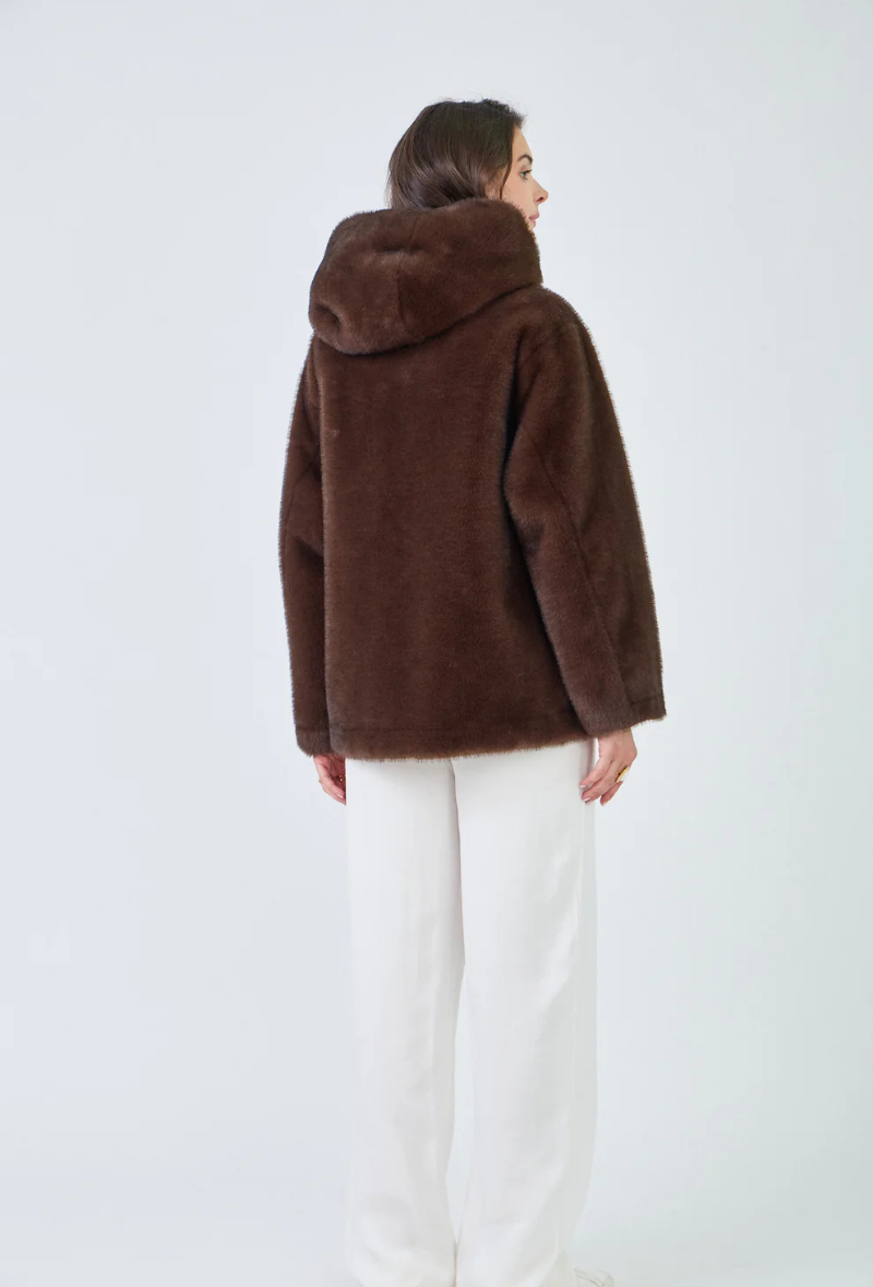 Veste à capuche en fausse fourrure disponible aussi en beige - Liora