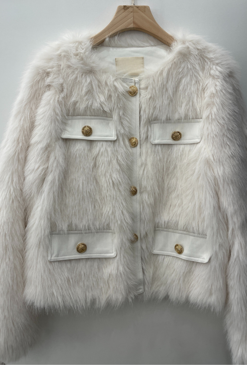 Pré-commande - Veste en fourrure disponible en beige, noir et blanc - Tamaris
