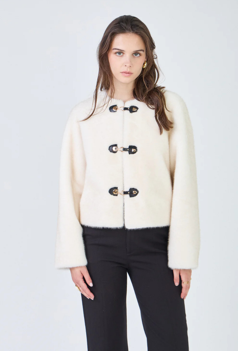 Veste en fausse fourrure disponible en plusieurs couleurs - Billy