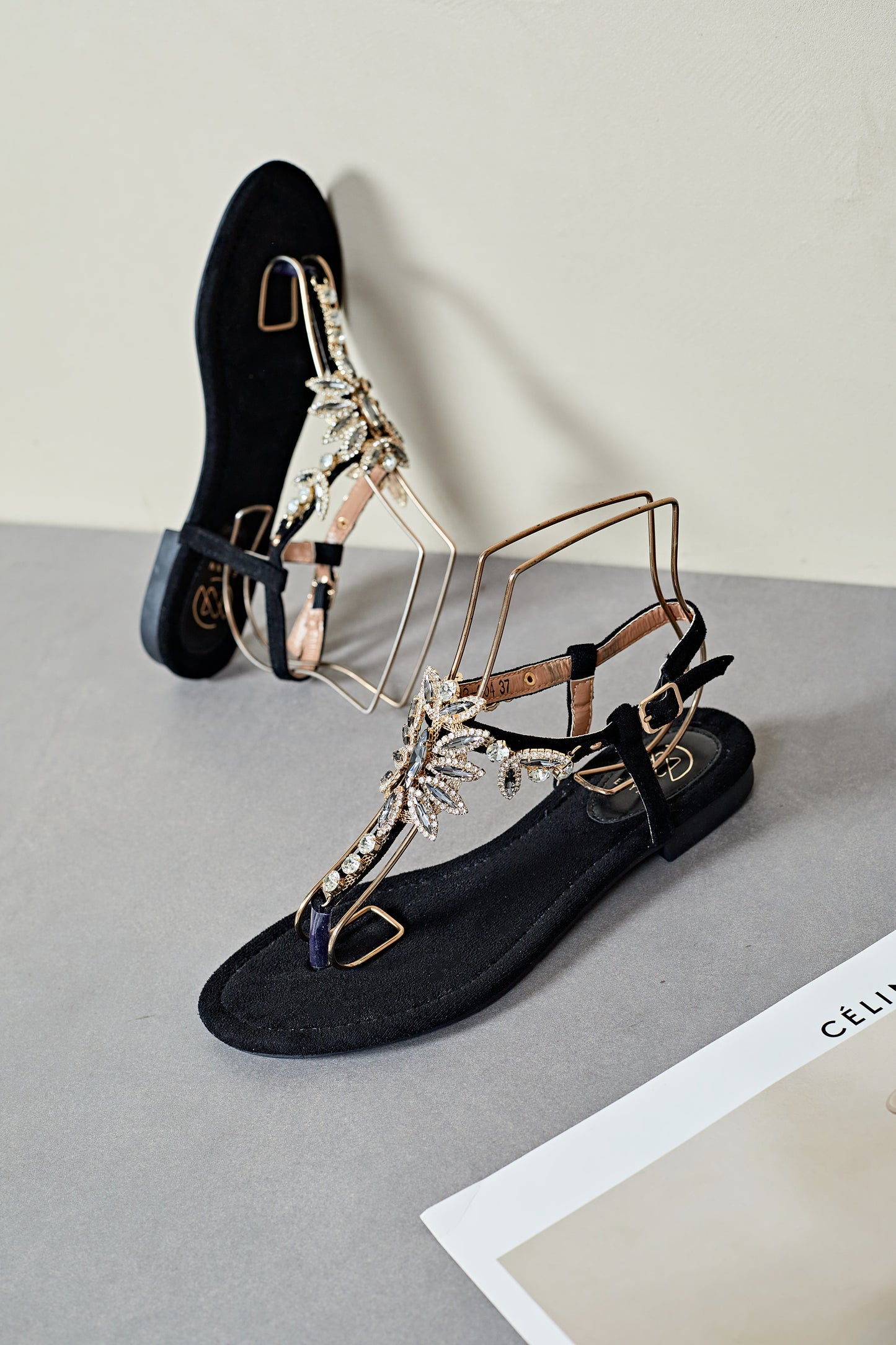 Sandales avec strass noir - Amélia