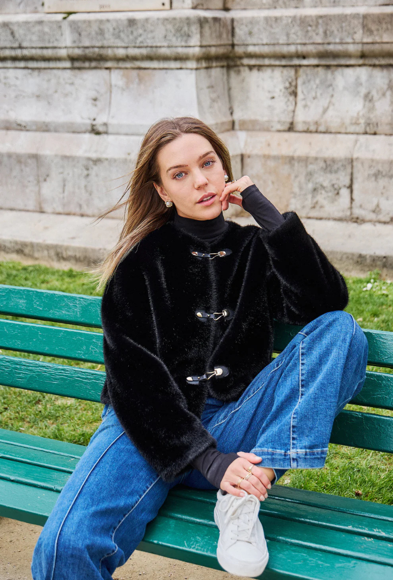 Veste en fausse fourrure disponible en plusieurs couleurs - Billy