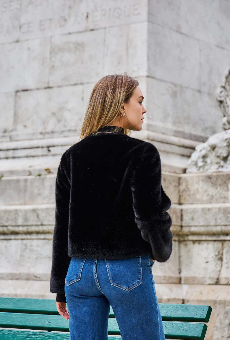 Veste en fausse fourrure disponible en plusieurs couleurs - Billy