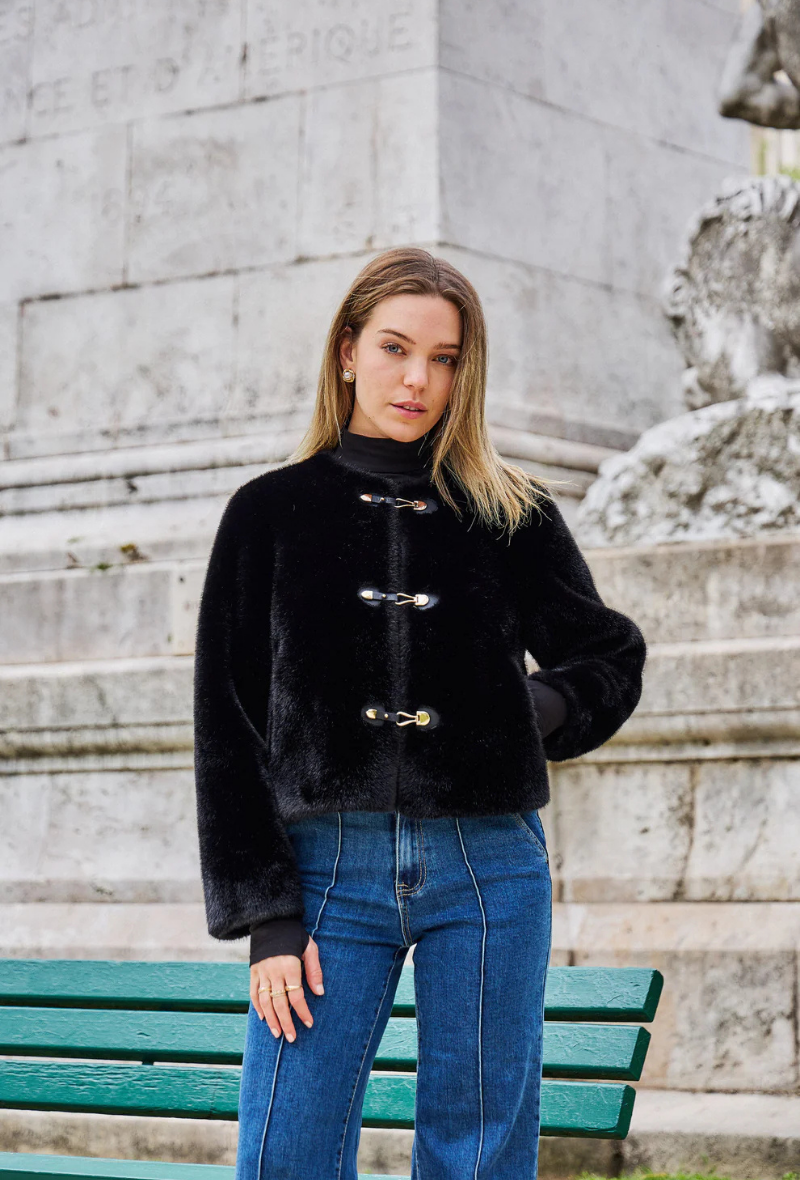 Veste en fausse fourrure disponible en plusieurs couleurs - Billy