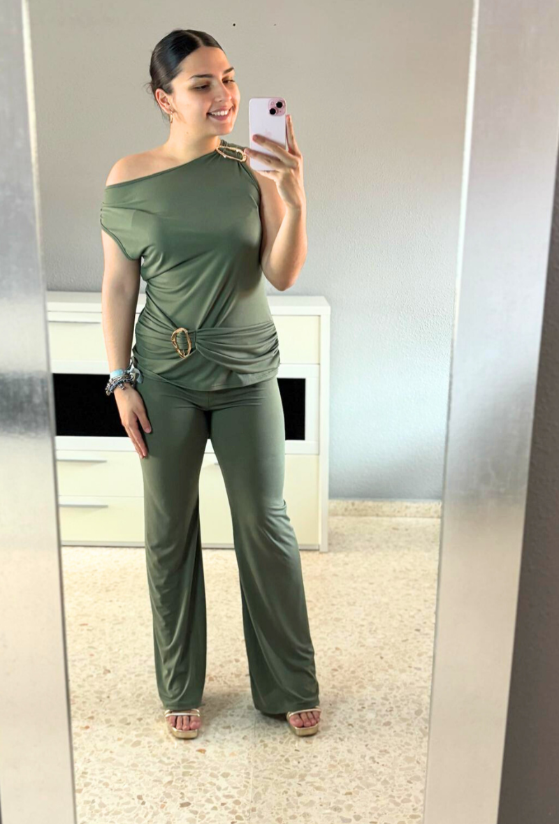 Ensemble uni avec broche sans manches et pantalon - Kaêla
