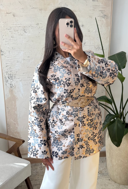 Veste mi-long hyper tendance à Paris - Kelly