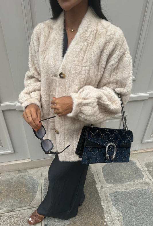 réassort exceptionnel sur le gilet en fourrure vegan - ivana